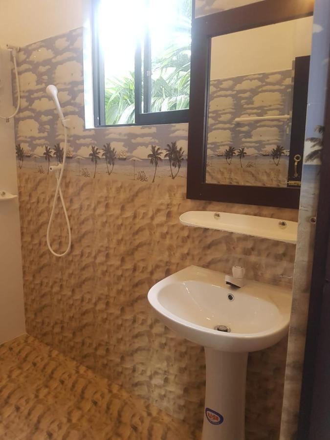 Sea Waves hiriketiya Otel Dikwella Dış mekan fotoğraf