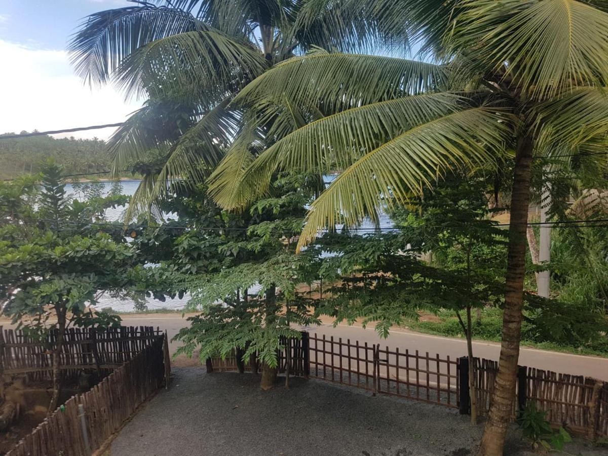 Sea Waves hiriketiya Otel Dikwella Dış mekan fotoğraf