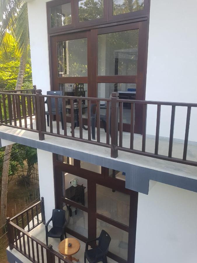 Sea Waves hiriketiya Otel Dikwella Dış mekan fotoğraf